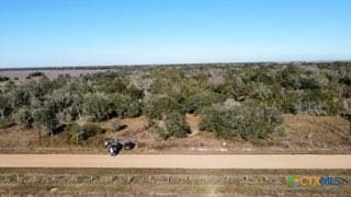 Listing photo 3 for 000 County Road 394, El Campo TX 77437