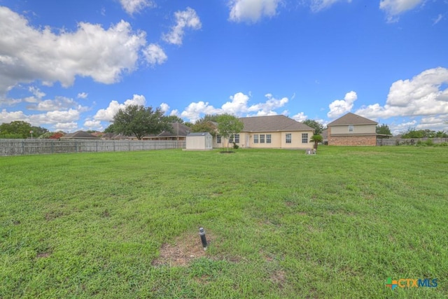 201 Castlewood Dr, Seguin, TX 78155 - photo 31
