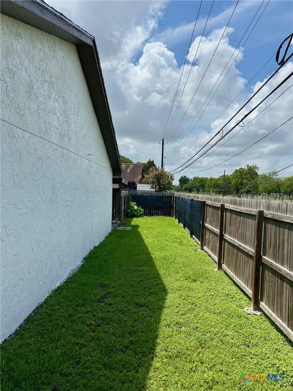 101 Chantilly St, Victoria, TX 77904 - photo 17