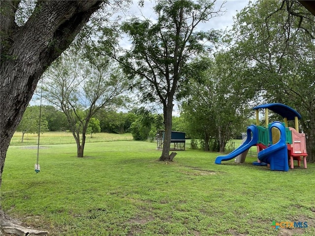 133 Country Acres Dr, Seguin, TX 78155 - view of green lawn
