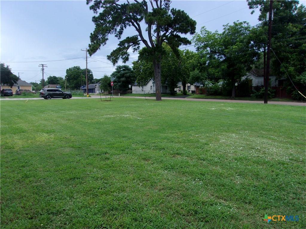 507 E River St, Victoria, TX 77901