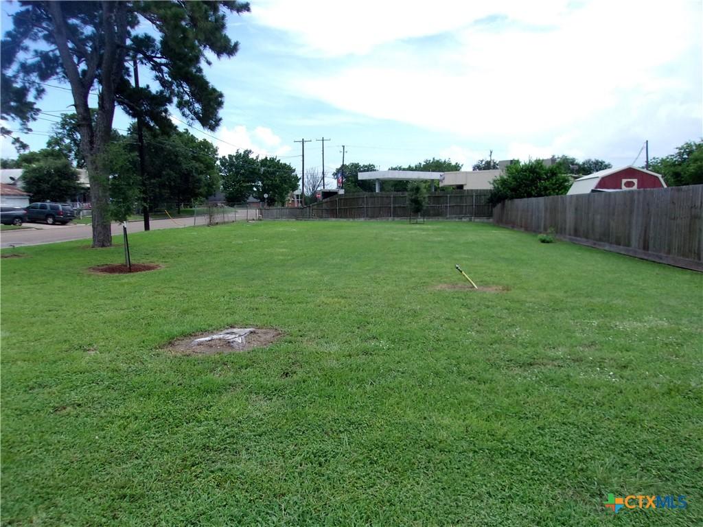 507 E River St, Victoria, TX 77901