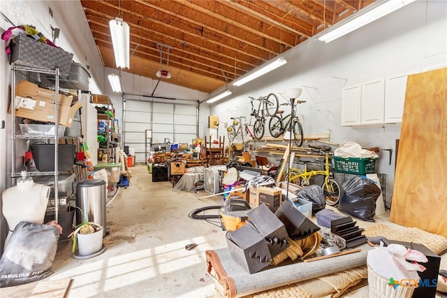 216 E Cedar St, Seguin, TX 78155 - view of garage