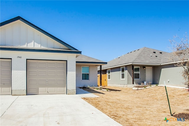 view of ranch-style home