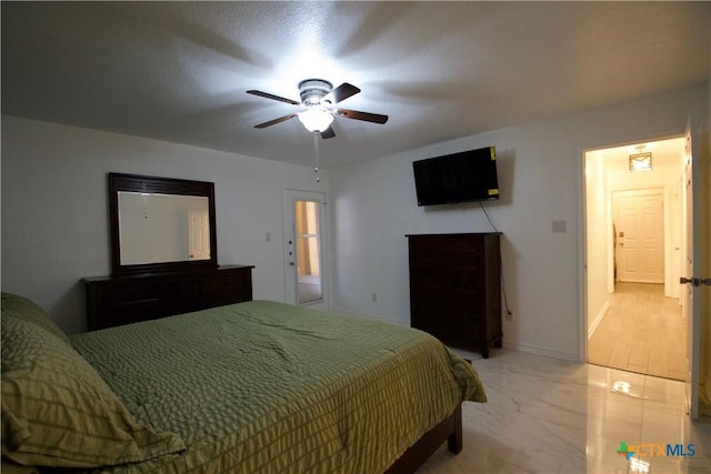 bedroom with ceiling fan