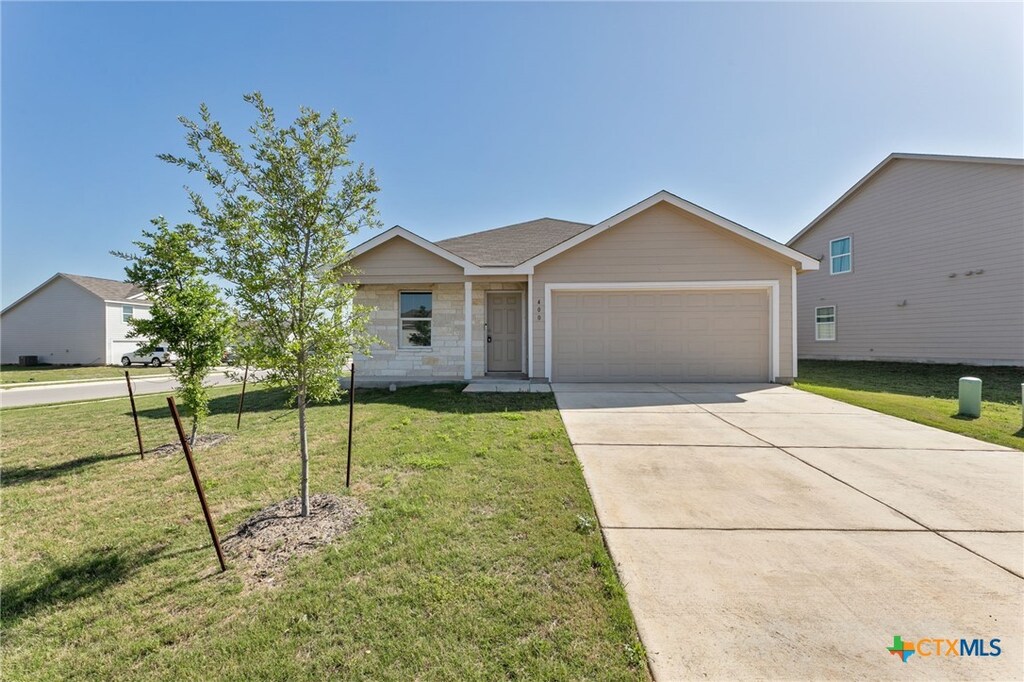 400 Alta Vista Ter, Seguin, TX 78155 - photo 1