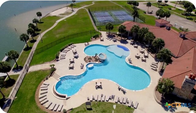 80 E Burgundy Bay Prt, Oconnor, TX 77982