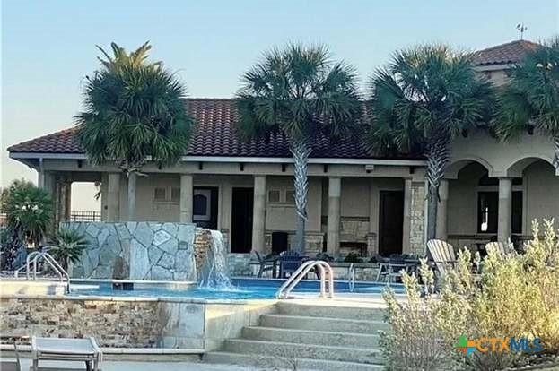 80 E Burgundy Bay Prt, Oconnor, TX 77982