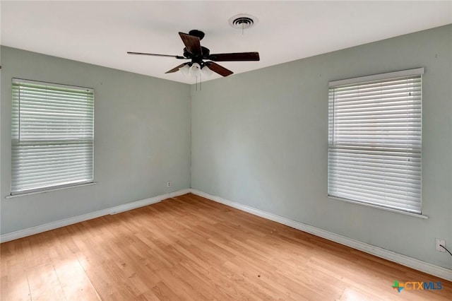 3106 Bobolink St, Victoria, TX 77901 - unfurnished room featuring light wood-style flooring and ceiling fan