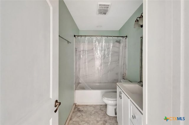 3106 Bobolink St, Victoria, TX 77901 - bathroom featuring vanity and shower / bath combo with shower curtain
