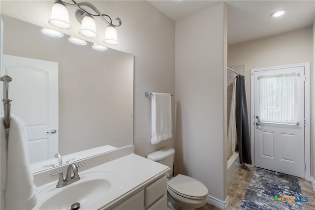 1280 Mystic Pkwy, Spring Branch, TX 78070 - full bath featuring vanity and shower / bath combination with curtain
