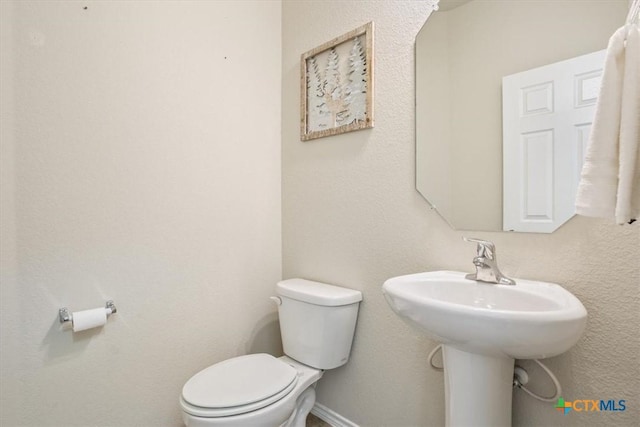 6231 Ambrose Cir, Temple, TX 76502 - bathroom with toilet