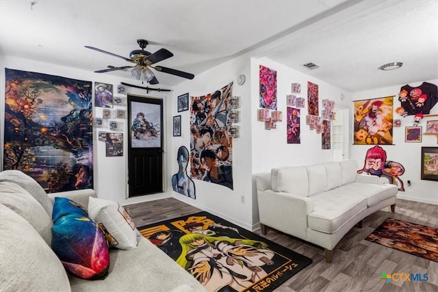 1102 S 5th St, Copperas Cove, TX 76522 - living area with ceiling fan and wood finished floors