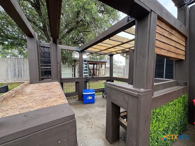 103 Northwood Dr, Cuero, TX 77954 - photo 22