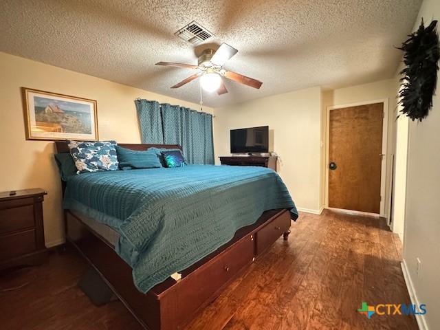 103 Northwood Dr, Cuero, TX 77954 - photo 10