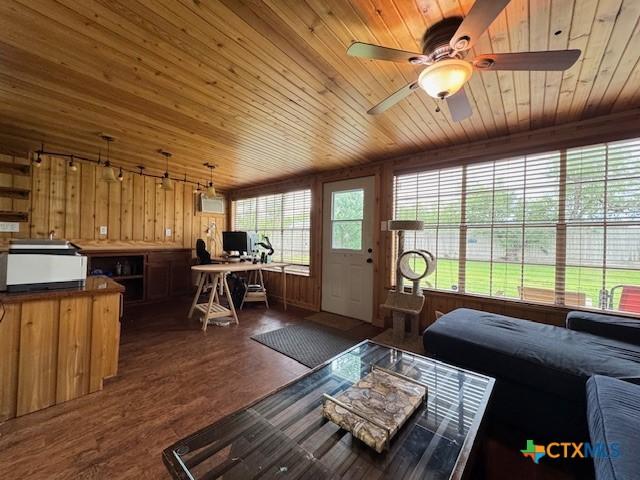 103 Northwood Dr, Cuero, TX 77954 - photo 17