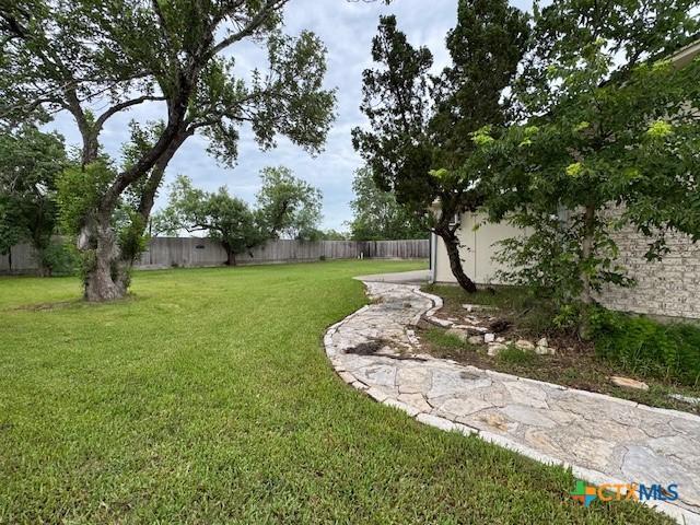 103 Northwood Dr, Cuero, TX 77954 - photo 23