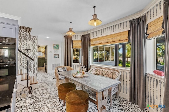 dining room featuring light tile patterned floors