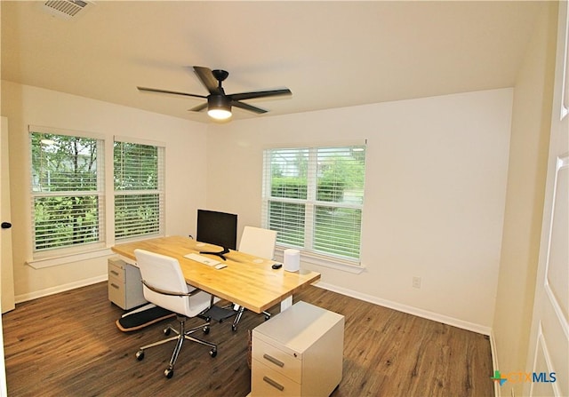 921 N 10th St, Temple, TX 76501 - office space featuring healthy amount of natural light, dark wood-style flooring, and ceiling fan