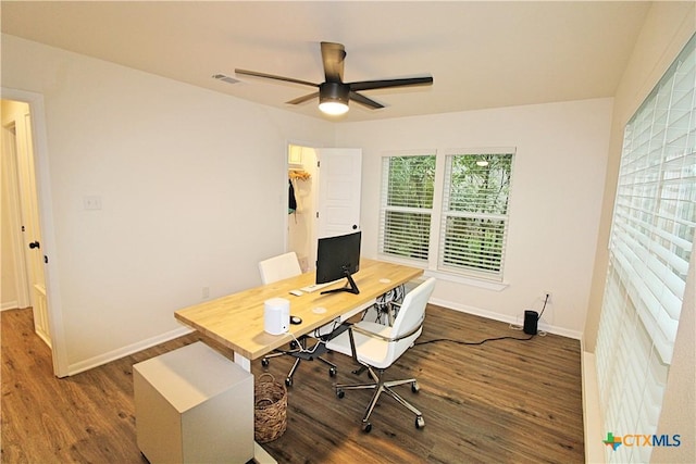 921 N 10th St, Temple, TX 76501 - home office with wood finished floors and ceiling fan