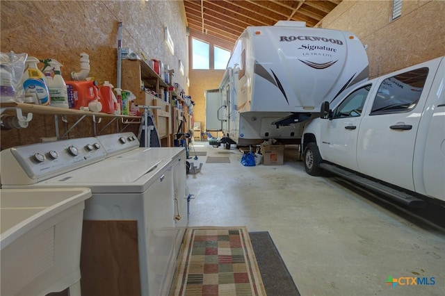 1550 Moon View Dr, New Braunfels, TX 78132 - washroom with laundry area, independent washer and dryer, and a sink