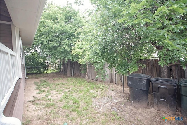 1317 N 10th St, Temple, TX 76501 - view of yard with fence