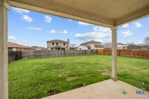 view of yard featuring a patio area