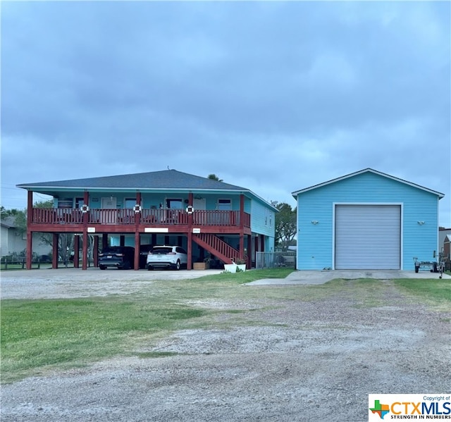 exterior space featuring a yard