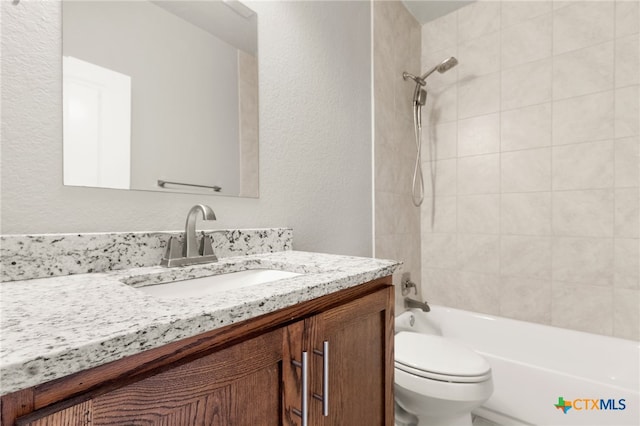 152 Navarro Xing Unit 3B, Seguin, TX 78155 - bathroom with vanity, bathing tub / shower combination, and a textured wall