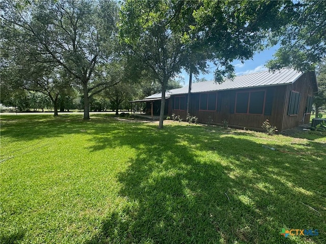 27 Wallace Ln, Victoria, TX 77904 - view of green lawn