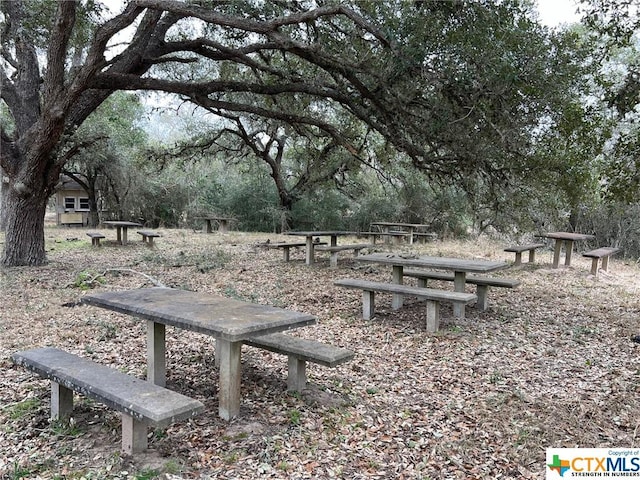 602 Fm 444, Inez, TX 77968