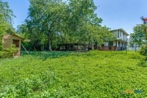 922 N Bowie St, Seguin, TX 78155