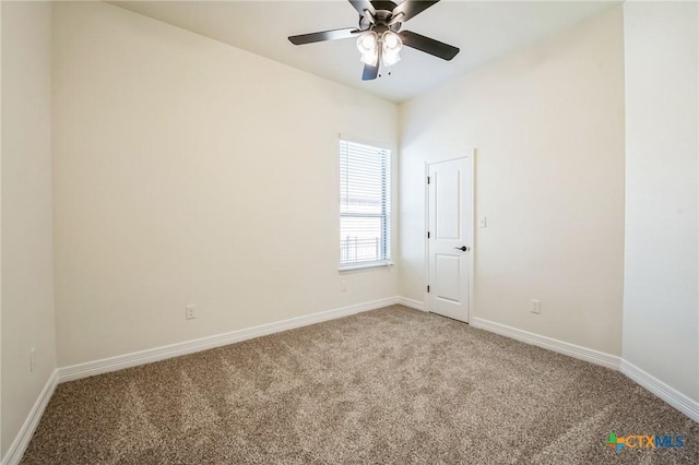 unfurnished room featuring carpet floors and ceiling fan