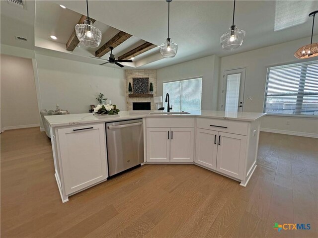 4316 Sunflower Ln, Temple, TX 76502 - kitchen featuring appliances with stainless steel finishes, premium range hood, a center island with sink, dark wood-style floors, and recessed lighting