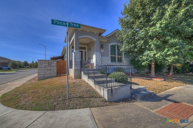 view of front of house