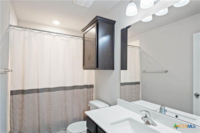 2215 Lucrezia Ct, Harker Heights, TX 76548 - full bathroom with toilet and vanity