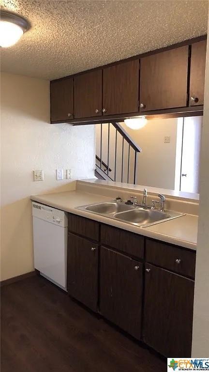 4504 Hunt Cir, Killeen, TX 76543 - photo 2