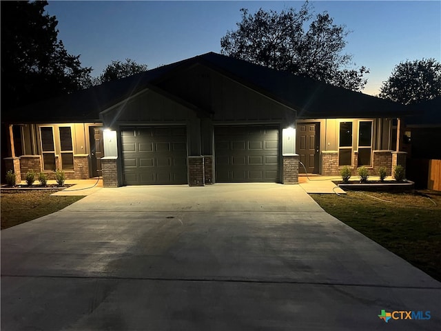 craftsman house with a garage