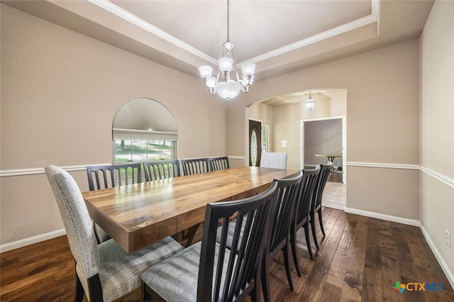 2291 Frontier, Spring Branch, TX 78070 - dining room with arched walkways, wood-type flooring, crown molding, a tray ceiling, and a chandelier