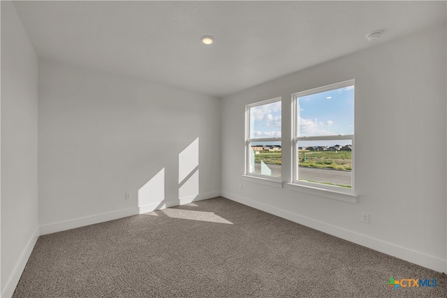 empty room with carpet