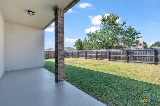 view of yard with a patio area