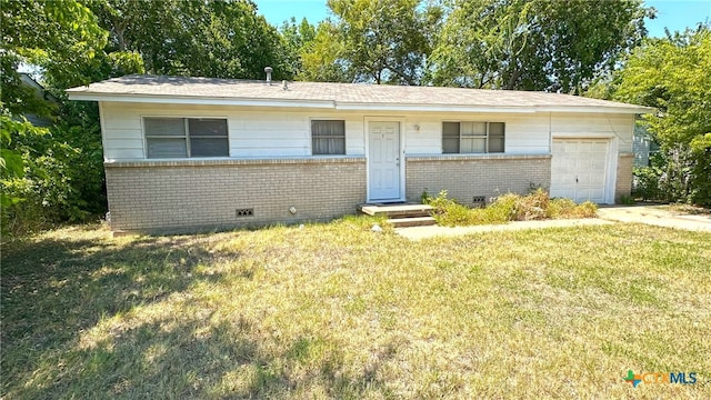 ranch-style home with a front yard