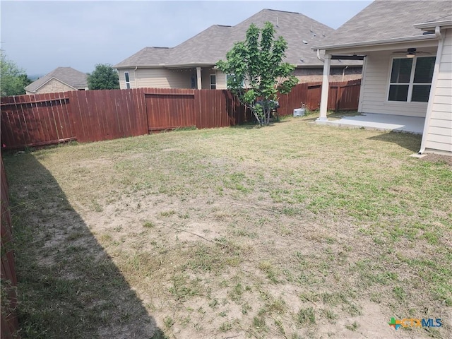 362 Azalea Way, New Braunfels, TX 78132 - kitchen with light tile patterned floors, baseboards, stainless steel appliances, and dark cabinetry