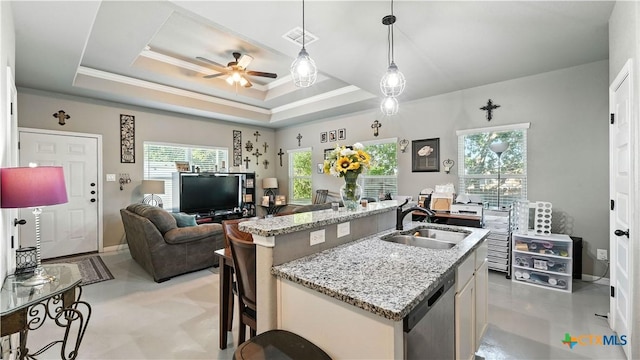 911-913 E Seideman St, Seguin, TX 78155 - kitchen featuring dishwasher, healthy amount of natural light, ceiling fan, open floor plan, and crown molding