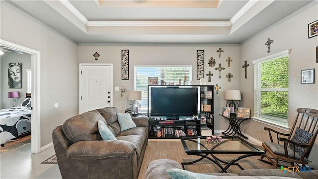 911-913 E Seideman St, Seguin, TX 78155 - living area with ornamental molding and a raised ceiling