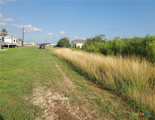 704 W Toledo Ave, Seadrift, TX 77983 - photo 6