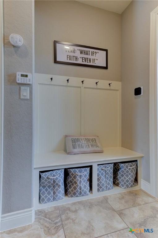 2326 Haven Bluff Ct, New Braunfels, TX 78132 - mudroom with baseboards