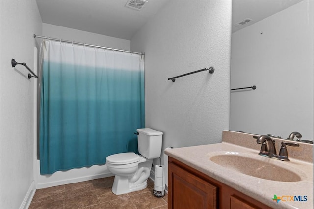9108 Sage Loop Ct, Temple, TX 76502 - full bath with vanity, toilet, shower / bath combination with curtain, and baseboards
