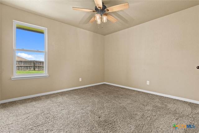 unfurnished room featuring carpet floors and ceiling fan