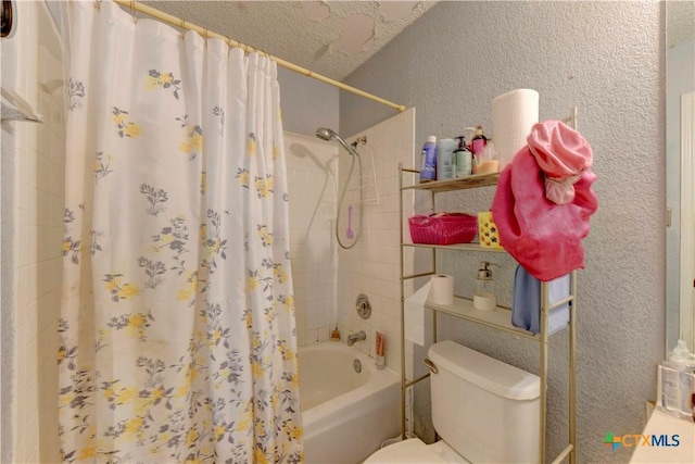 2201 Tracey Ann Ln, Killeen, TX 76543 - full bathroom featuring a textured wall, toilet, and shower / tub combo